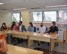 Reunião discute atendimento de mulheres trans no sistema prisional