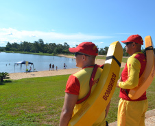 Atuação de bombeiros intensifica prevenção e diminui afogamentos na Costa Oeste