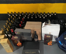 Polícia Rodoviária apreende droga e bebidas no Litoral e no Sudoeste do Paraná