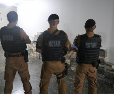 Policiais militares da ROTAM de Paranaguá localizam depósito com pasta base de cocaína estimada em R$ 150 milhões