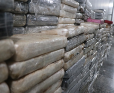 Policiais militares da ROTAM de Paranaguá localizam depósito com pasta base de cocaína estimada em R$ 150 milhões