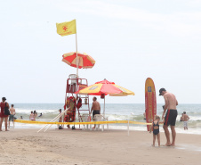 Polícia Militar alerta para a segurança das crianças nas praias durante o feriado