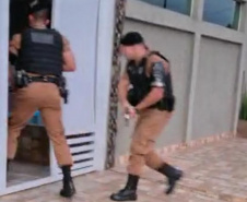 Operação das polícias Militar e Civil apreende drogas e encaminha nove pessoas no Litoral