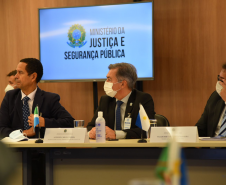 Secretário Marinho participa de reunião com Secretário Nacional de Segurança Pública e CONSESP