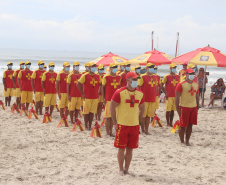 Corpo de Bombeiros forma 55 guarda-vidas civis voluntários no Litoral