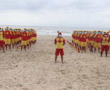 Corpo de Bombeiros forma 55 guarda-vidas civis voluntários no Litoral