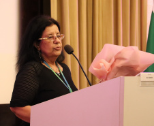 SESP homenageia servidoras no Dia Internacional da Mulher com flores e palestra