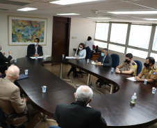 Secretário Marinho recebe visita do presidente do Tribunal Regional Eleitoral em Curitiba
