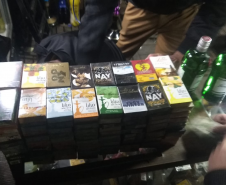 AIFU prende uma pessoa por embriaguez ao volante e apreende 169 essências de narguilé durante fiscalizações em Curitiba