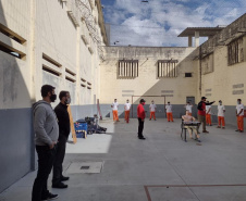 Presos concluem treinamento de combate a incêndio em penitenciária de Piraquara
