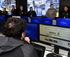 Visita de Bolsonaro ao Paraná tem acompanhamento por central de monitoramento e policiamento integrado