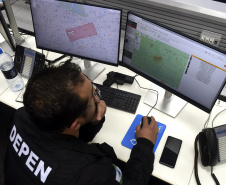 Visita de Bolsonaro ao Paraná tem acompanhamento por central de monitoramento e policiamento integrado