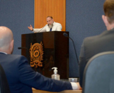 PCPR entrega medalhas para 50 servidores da Região Metropolitana de Curitiba