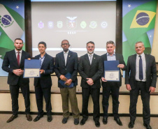 Secretaria da Segurança Pública do Paraná homenageia veteranos das forças estaduais