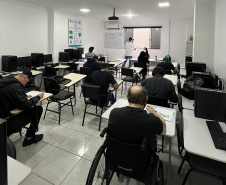 Pessoas privadas de liberdade fazem exame Encceja