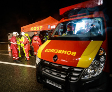 Equipes do Estado auxiliam trabalhos de atendimento às vítimas do deslizamento na BR-376