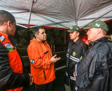 Equipes do Estado auxiliam trabalhos de atendimento às vítimas do deslizamento na BR-376