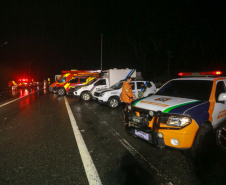 Equipes do Estado auxiliam trabalhos de atendimento às vítimas do deslizamento na BR-376