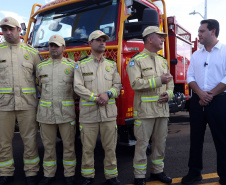 Governador entrega sete caminhões aos Bombeiros para combate a incêndios florestais