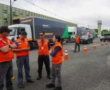 COM ESCOLTA, COMBOIO DO ESTADO COM INSUMOS DE SAÚDE ESTÁ A CAMINHO DO LITORAL