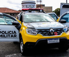 PM utiliza “viatura inteligente” com quatro câmeras para identificar placas e pessoas