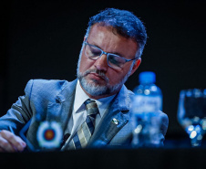 Curso de Aperfeiçoamento de Oficiais forma 66 novos capitães para PMPR e Corpo de Bombeiros