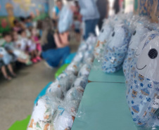  Projeto da Penitenciária Industrial produz “naninhas” para crianças de Cascavel