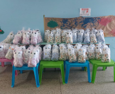  Projeto da Penitenciária Industrial produz “naninhas” para crianças de Cascavel