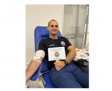 Soldados em formação da Polícia Militar fazem doação de sangue em Cianorte