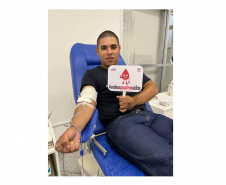 Soldados em formação da Polícia Militar fazem doação de sangue em Cianorte