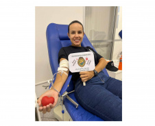Soldados em formação da Polícia Militar fazem doação de sangue em Cianorte