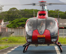 Helicópteros do BPMOA reforçam atendimento policial e aeromédico no Verão Maior Paraná