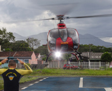Helicópteros do BPMOA reforçam atendimento policial e aeromédico no Verão Maior Paraná