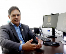  Pioneira no Brasil, delegacia que soluciona crimes antigos elucidou mais de 100 casos em 2022