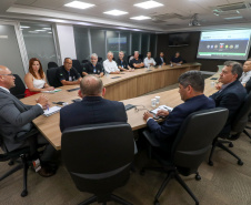 Sindicatos de policiais civis participam de encontro com secretário Hudson