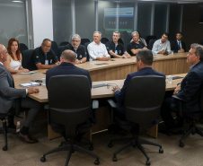 Sindicatos de policiais civis participam de encontro com secretário Hudson