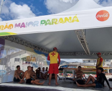 Curso do Corpo de Bombeiros no Litoral prepara surfistas para salvamentos de forma segura