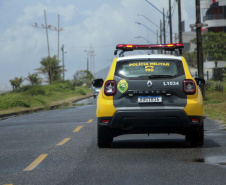 Em um mês, PM atende 3.790 ocorrências no Litoral e entrega 11,5 mil pulseirinhas para crianças