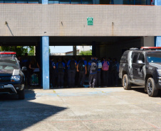 O alerta é que as drogas são a porta de entrada e um dos primeiros passos para inserção numa vida de crime. Além da apresentação, os alunos interagiram com os cães policiais. 