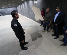 Secretário Hudson visita unidades de segurança em Londrina