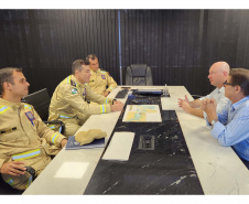  Novo comandante do 8º Grupamento de Bombeiros visita Portos do Paraná 