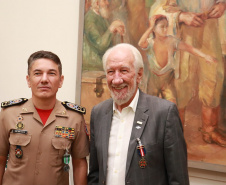 Casa Militar comemora 95 anos e condecora autoridades com medalhas de mérito
