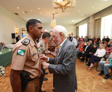 Casa Militar comemora 95 anos e condecora autoridades com medalhas de mérito