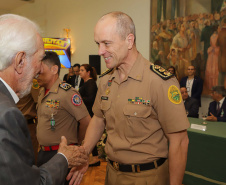 Casa Militar comemora 95 anos e condecora autoridades com medalhas de mérito