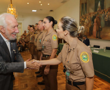 Casa Militar comemora 95 anos e condecora autoridades com medalhas de mérito
