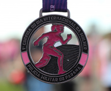 PMPR reúne centenas de policiais femininas na 1ª Corrida do Dia Internacional da Mulher