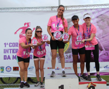 PMPR reúne centenas de policiais femininas na 1ª Corrida do Dia Internacional da Mulher