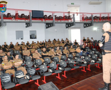Policiais militares participam de instrução sobre procedimentos em local de crime e uso de força letal