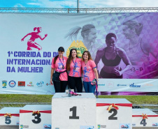 PMPR reúne centenas de policiais femininas na 1ª Corrida do Dia Internacional da Mulher