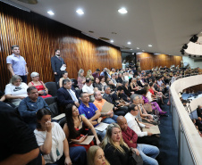 Secretário participa de homenagem dos 330 anos de Curitiba na Assembleia Legislativa do Paraná